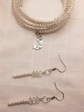Handmade jewelry set with memory wire bracelets and earrings No. 987